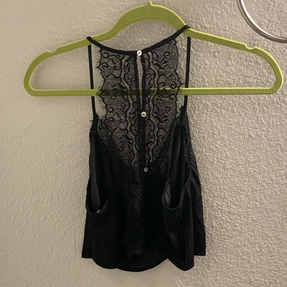 Forever 21 lace crop top - Picture 2 of 2